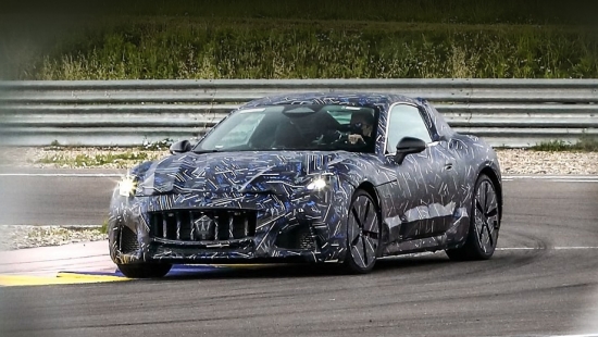 Maserati GranTurismo выйдет с электромотором и ДВС